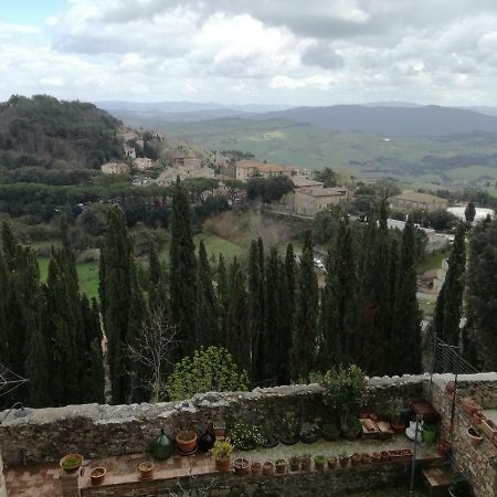 Toscanamente Volterra Luaran gambar